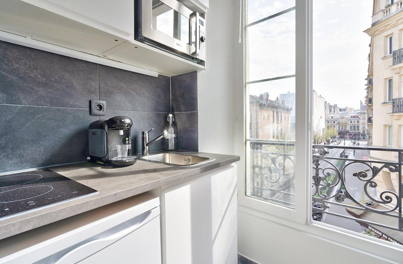 Stylish Mezzanine Studio In The Heart Of Paris 3F Exterior foto